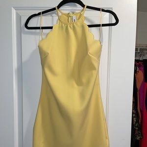 Beautiful halter top dress fits like a small.